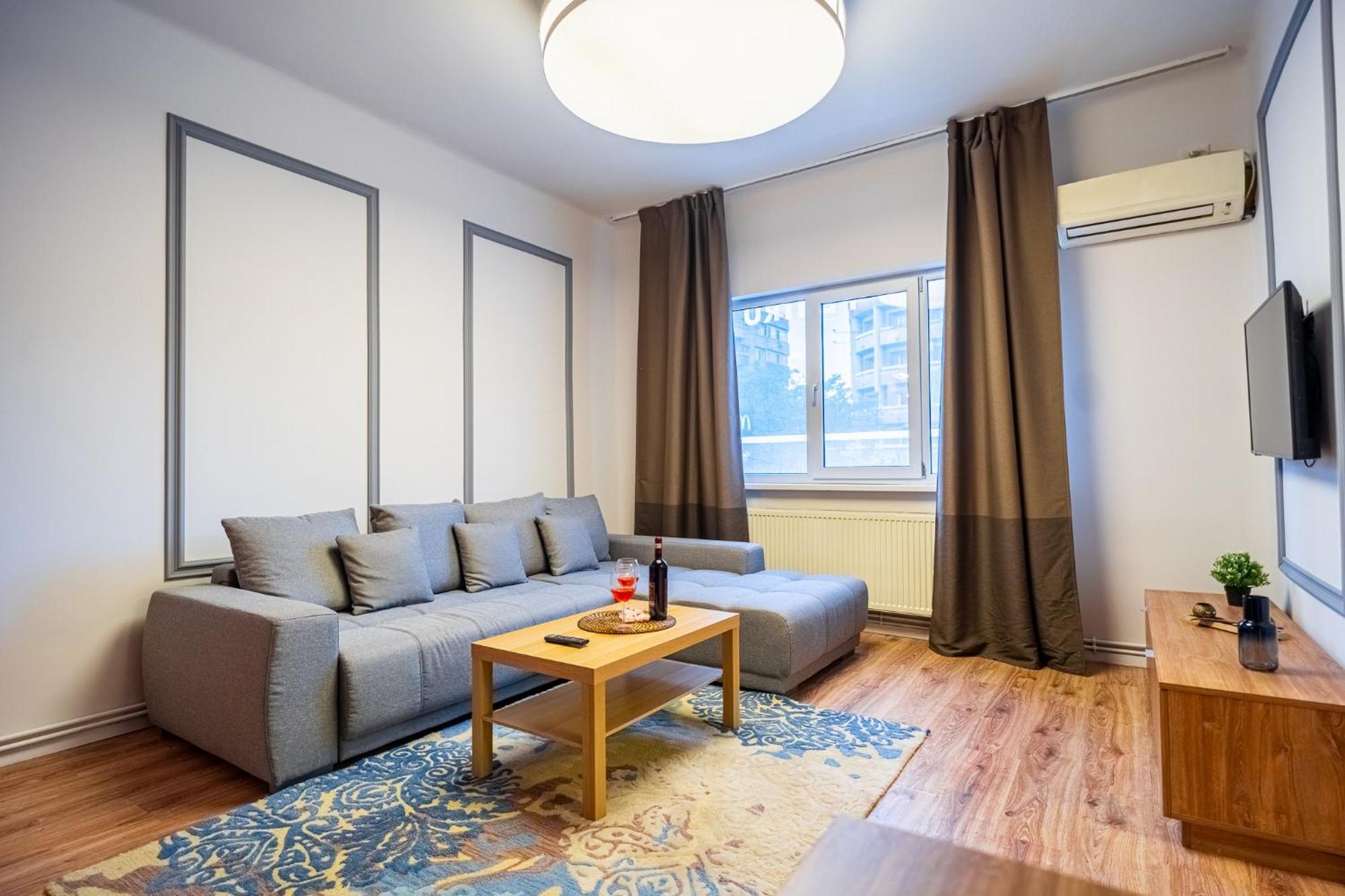 Cozy Near Calea Victoriei * Bucureşti